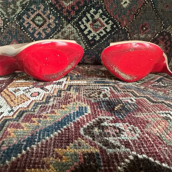 Christian Louboutin Demi You Patent (Sz 35, color Nude)